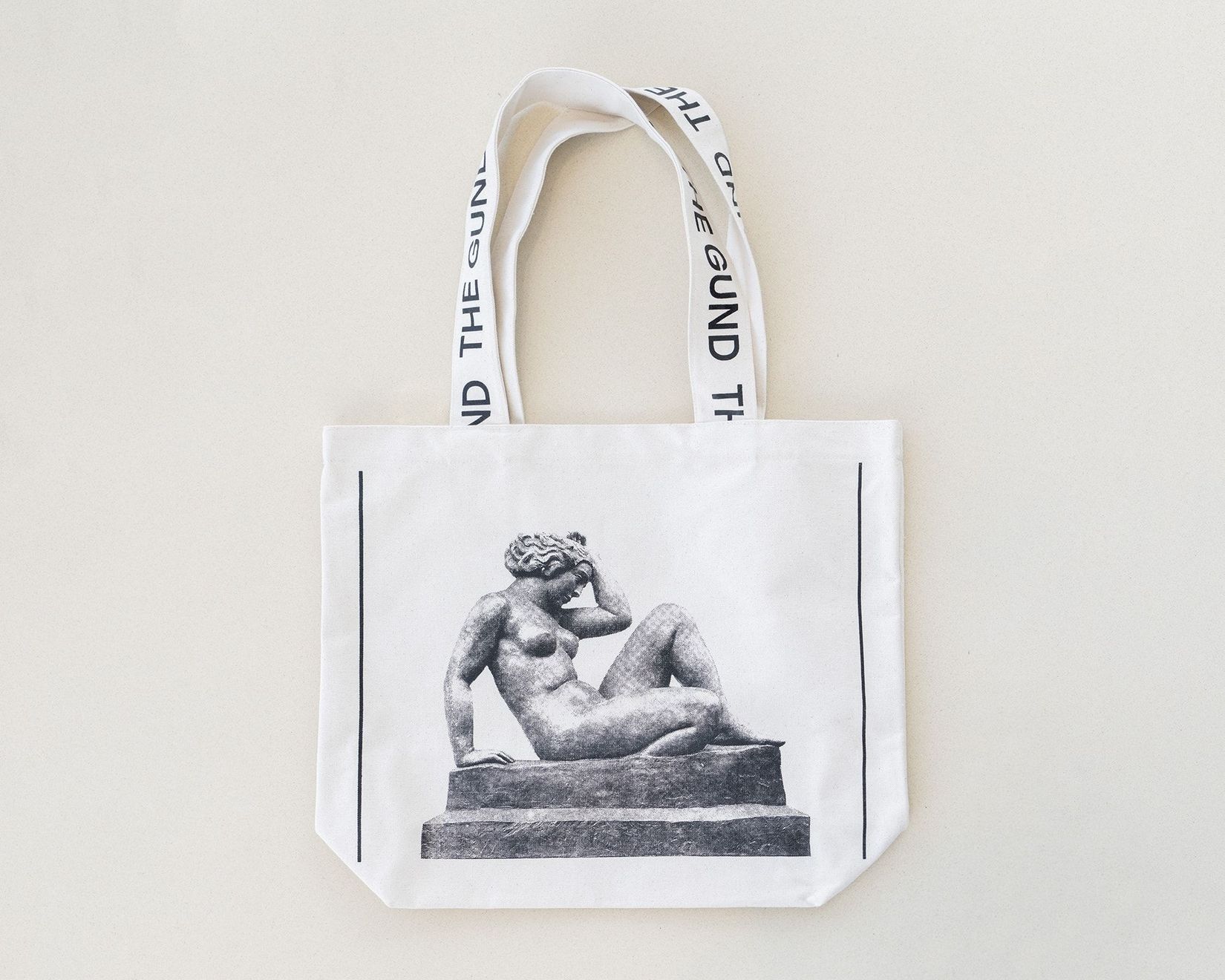 Tote (front).jpg